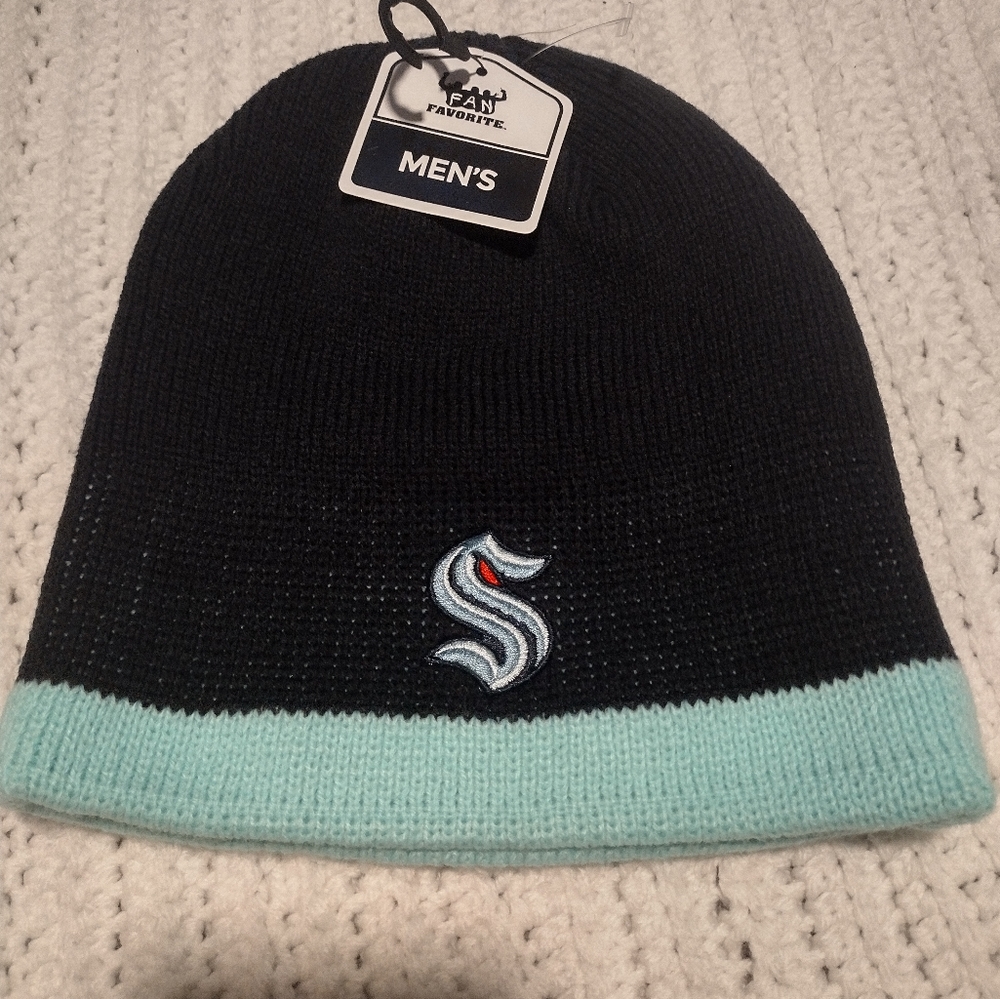 NWT Men's NHL Seattle Kraken Beanie